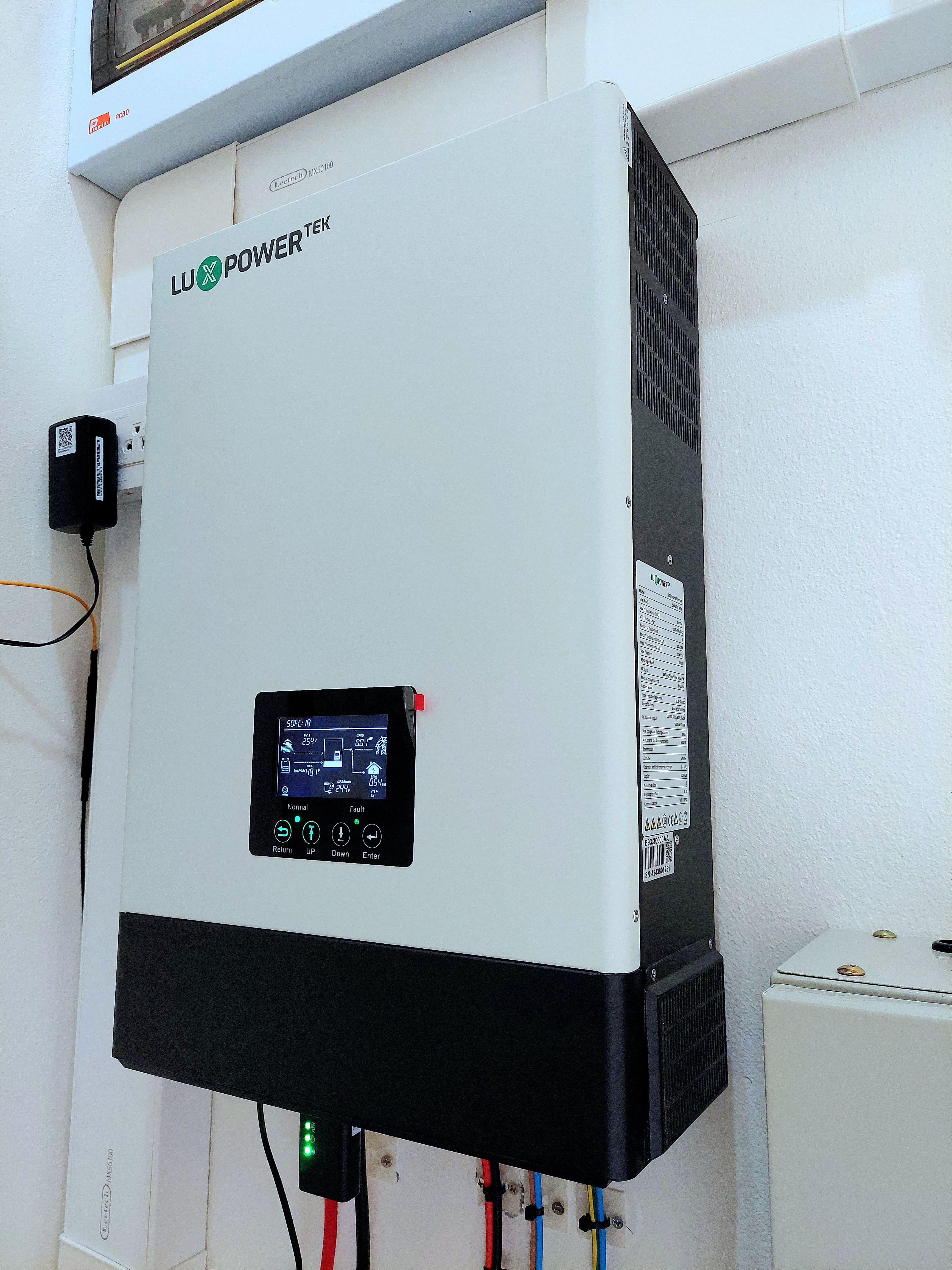 Inverter Luxpower On Off Grid 6K