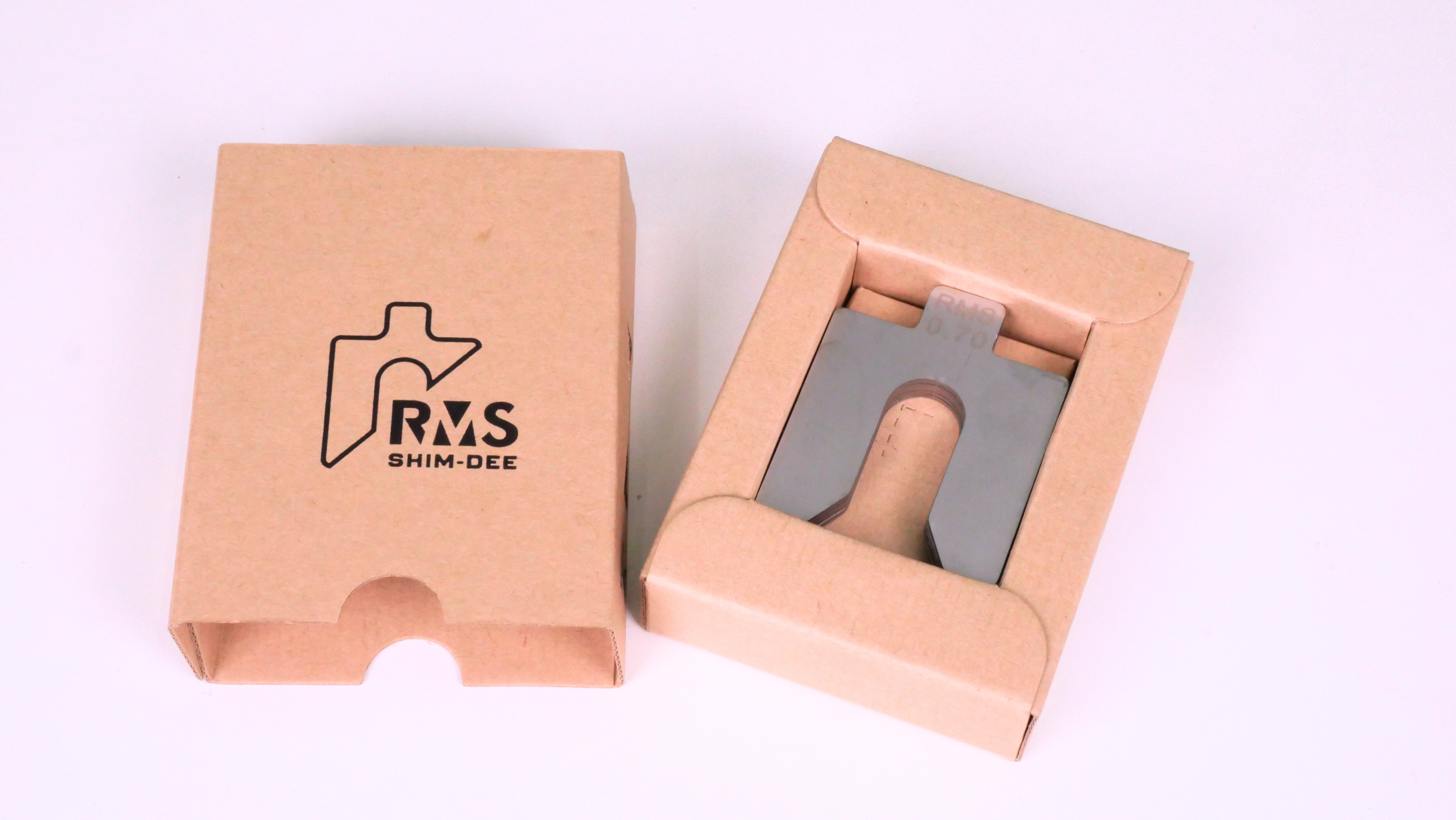 แผ่นชิมตั้งระดับสำเร็จรูป RMS SHIM-DEE สำหรับงานอุตสาหกรรม ขนาด 50x50มม. หนา 0.70มม. (Industrial Precut Shim)