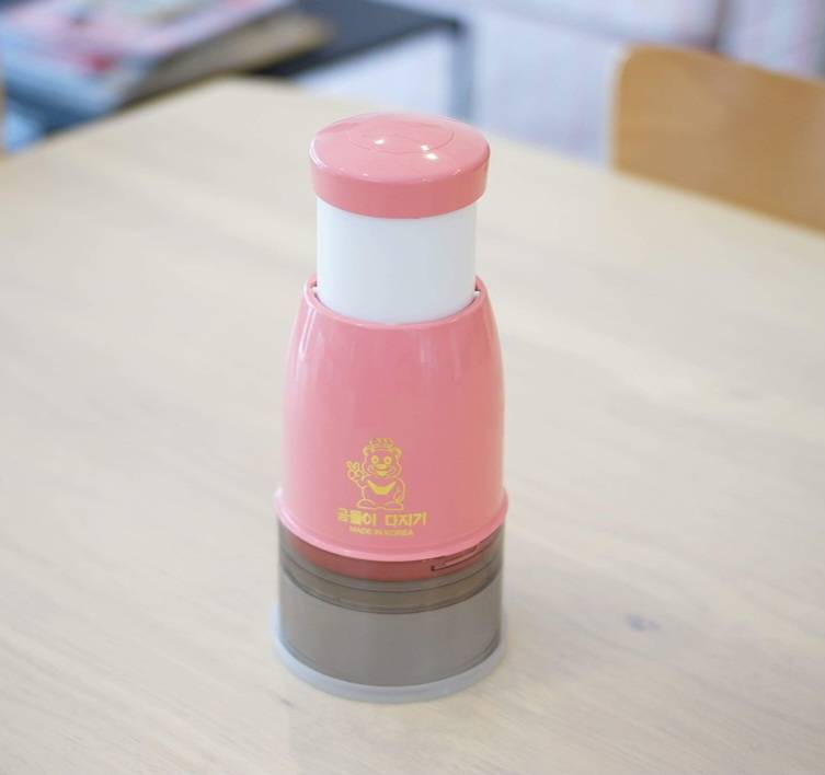 เครื่องสับกระเทียม พริก หอม สีชมพู