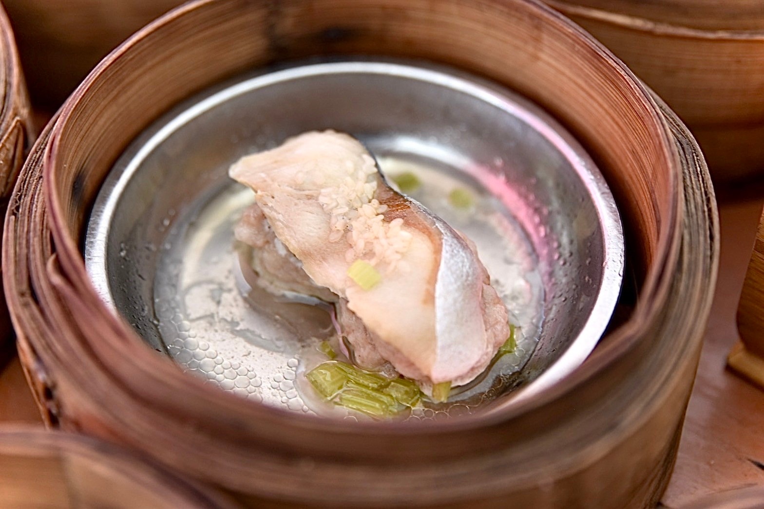 ปลาซาบะแต้มหน้าหมู