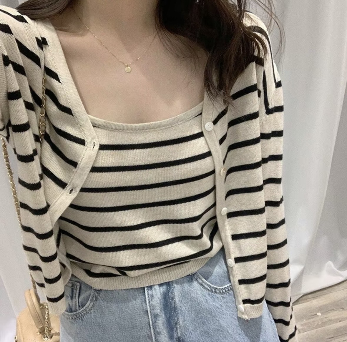 เสื้อคาร์ดิแกนแขนยาวชุดสองชิ้น