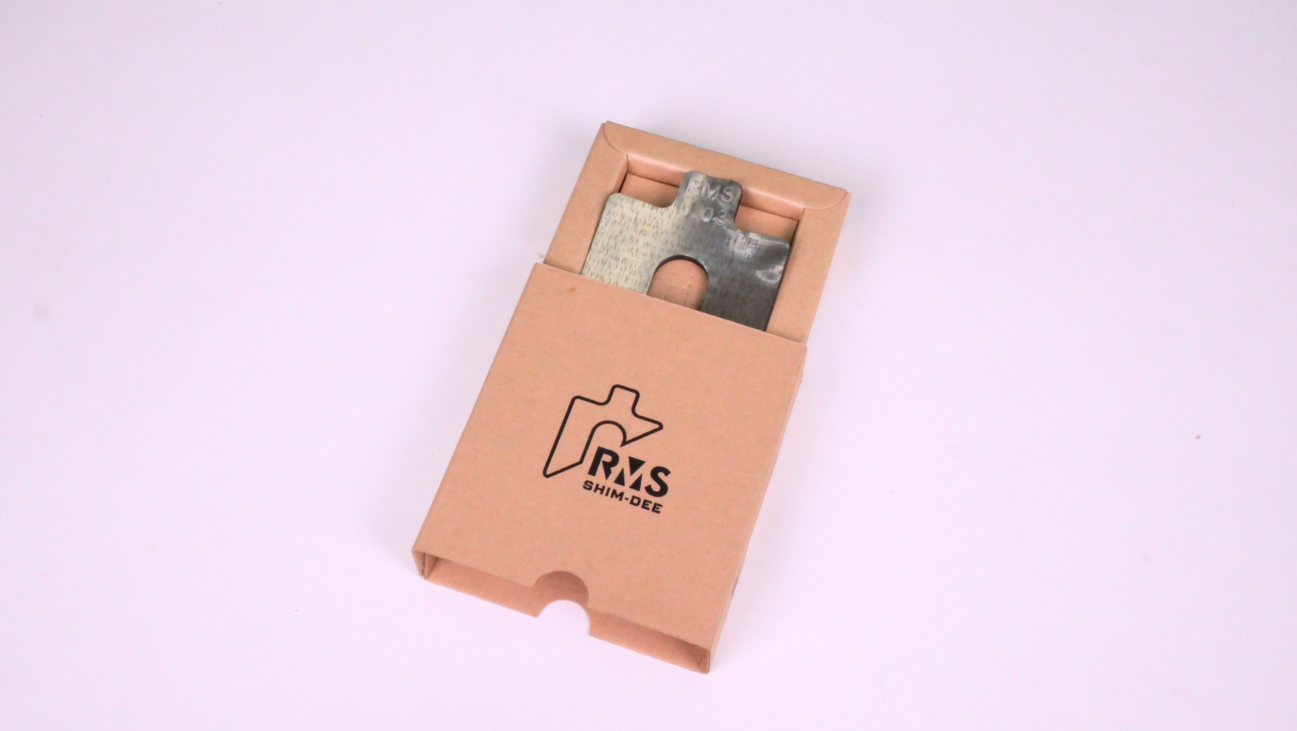 แผ่นชิมตั้งระดับสำเร็จรูป RMS SHIM-DEE สำหรับงานอุตสาหกรรม ขนาด 75x75มม. หนา 0.03มม. (Industrial Precut Shim)