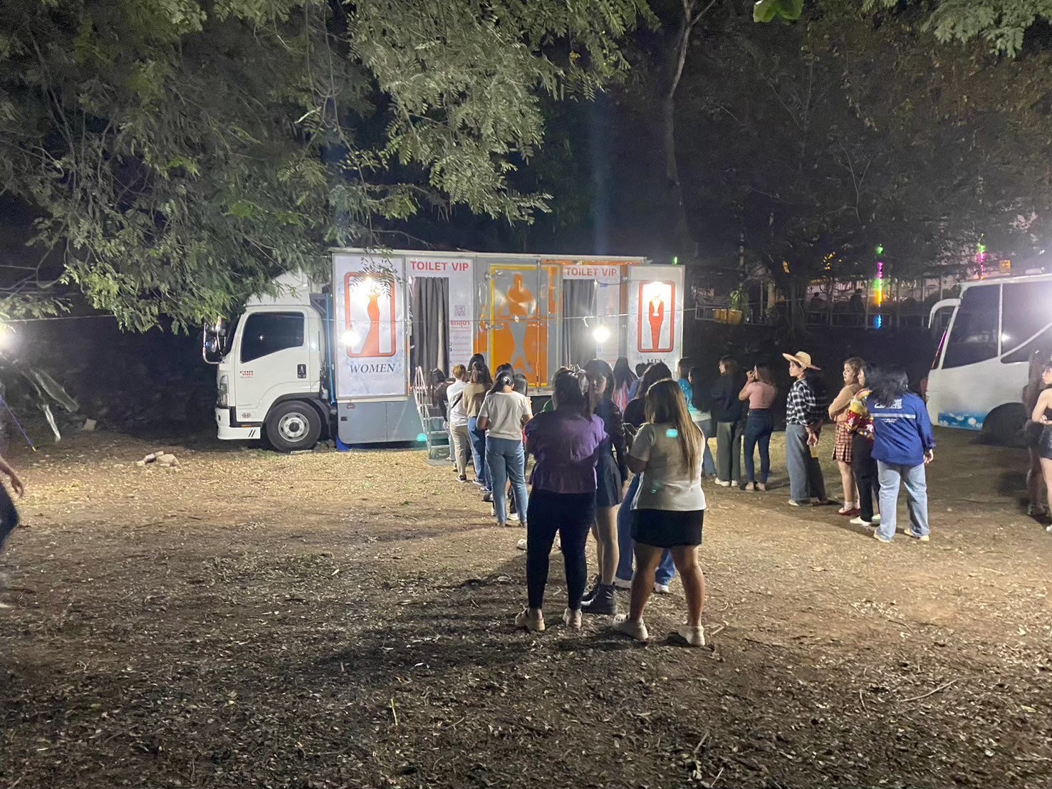 รถสุขาเคลลื่อนที่เขตประเวศ0984766219