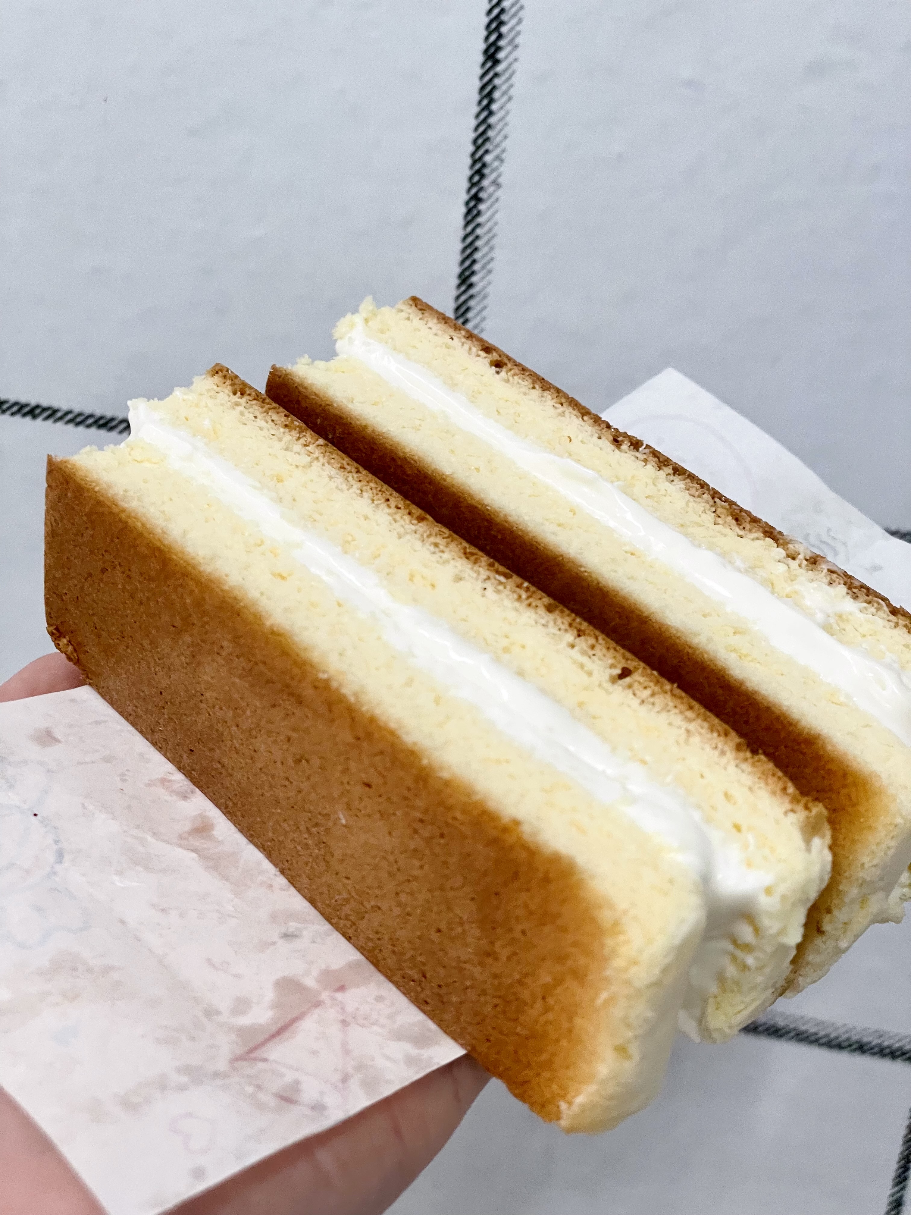 ซูเฟล่ซอฟต์ครีมคีโต 2 ชิ้น Souffle Soft Cream [KETO] ไร้แป้ง ไร้น้ำตาล *🚑ขนส่งเย็นเท่านั้น*