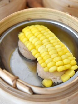 ข้าวโพดหวนแต้มหน้ากุ้ง