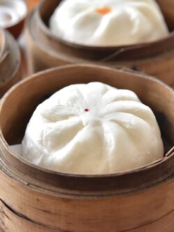 ซาลาเปาหมูแดง