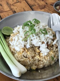 ข้าวผัดปู