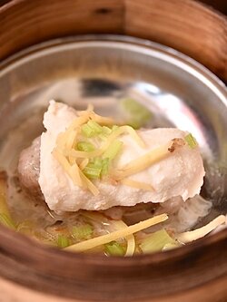 ปลากระพงแต้มหน้าหมู