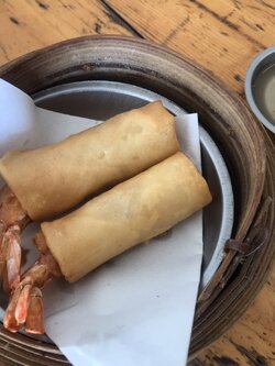 กุ้งห่มผ้า