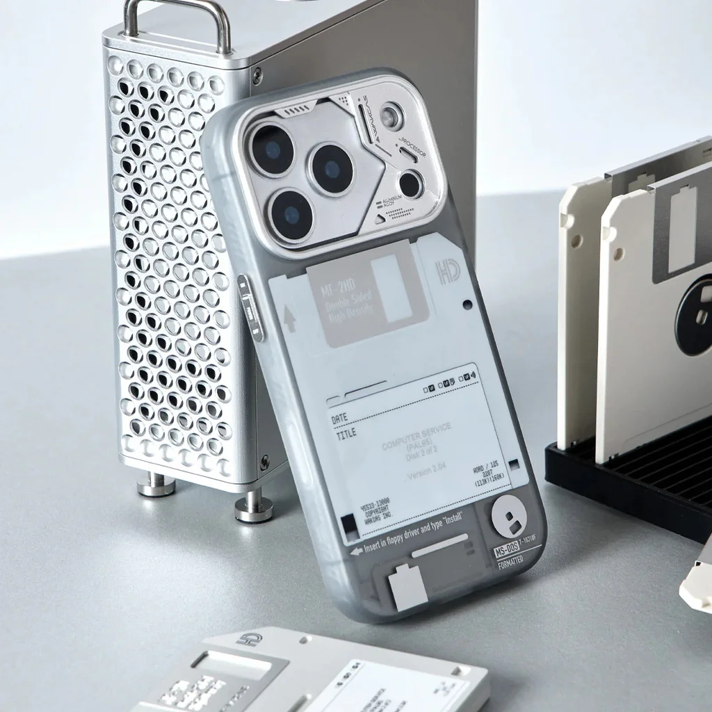 Wakcas Retro Geek Floppy Disk Magnetic เคสสำหรับ iPhone 17 Series และ iPhone 16 Series