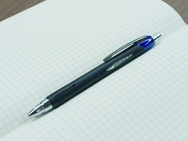 ปากกา uni Jetstream 1.0 SXN-210 image 1
