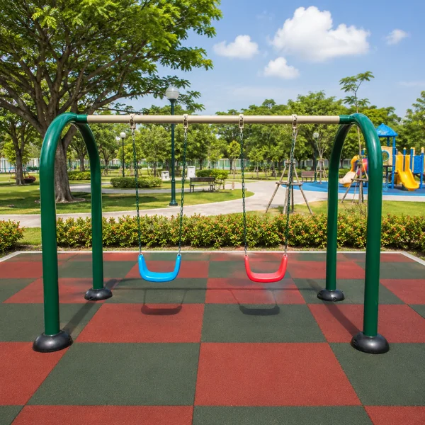 ชิงช้าเด็กกลางแจ้ง 2 ที่นั่ง รุ่นโครงโค้ง (Outdoor Double Swing Set) image 1 ชิงช้าเด็กกลางแจ้ง 2 ที่นั่ง รุ่นโครงโค้ง (Outdoor Double Swing Set) image 1
