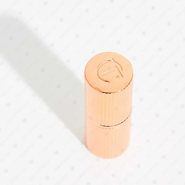 Charlotte Tilbury Matte Revolution Lipstick 1.1g ลิปแมทท์คุณป้าชาร์ลอต Mini Size image 4 Charlotte Tilbury Matte Revolution Lipstick 1.1g ลิปแมทท์คุณป้าชาร์ลอต Mini Size image 4