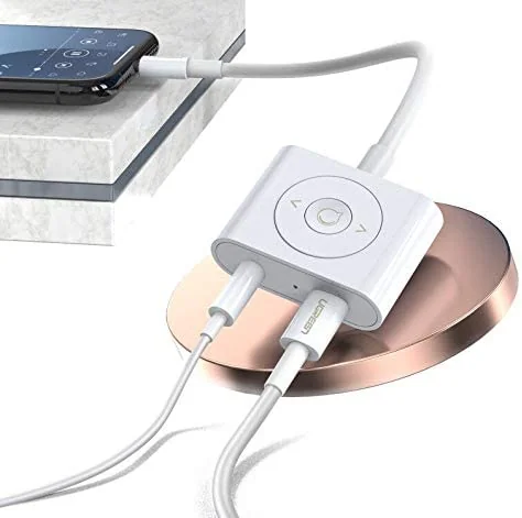 UGREEN Lightning to Lightning + 3.5mm female audio converter (US213)